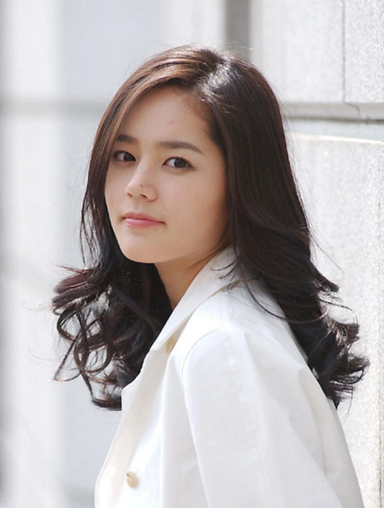 没被整容术摧残的韩国女星:韩佳人被誉为"媚鼻女王"!