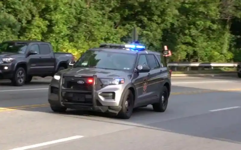 宾夕法尼亚州州警k221警车出警