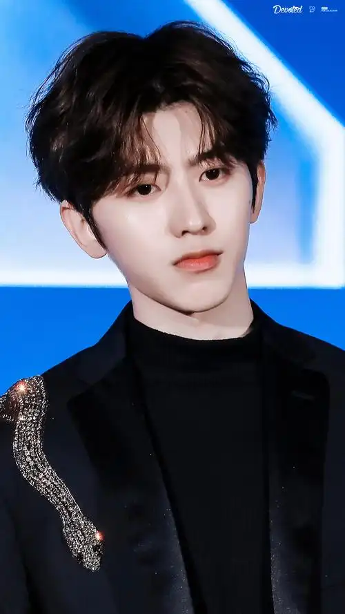 cr: devoted·蔡徐坤 20200109青春有你2发布会