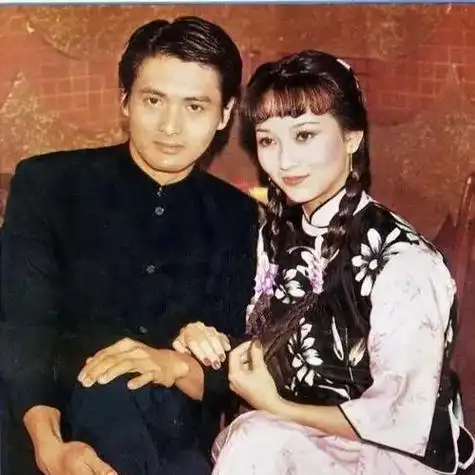 赵雅芝和周润发在上海滩中爱的难舍难分可私下20多年却没有联系