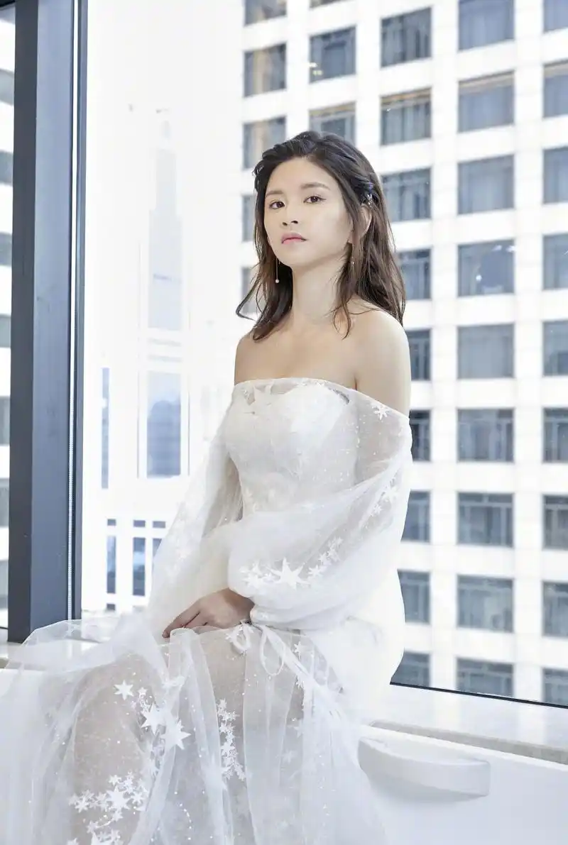 上海国际电影节开幕仪式  红毯  林思意饰柳儿首亮相 三色镯:破谜重生