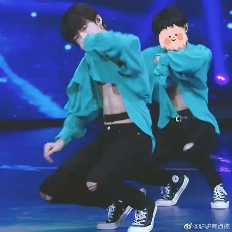 tnt的腹肌除了贺峻霖作者真的找不到