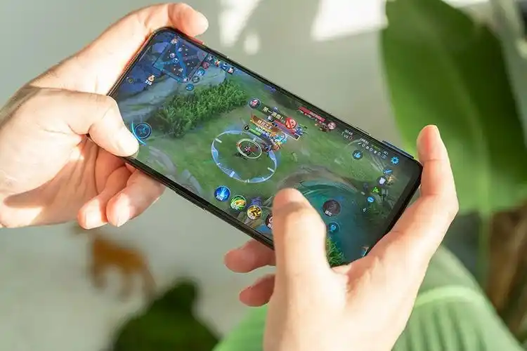 黑鲨4s高达限定版测评颜值更胜一筹性能稳定的游戏手机