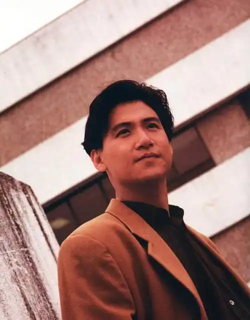 90年代的华语乐坛,中国香港歌手张学友凭借富有磁性的嗓音和扎实深厚