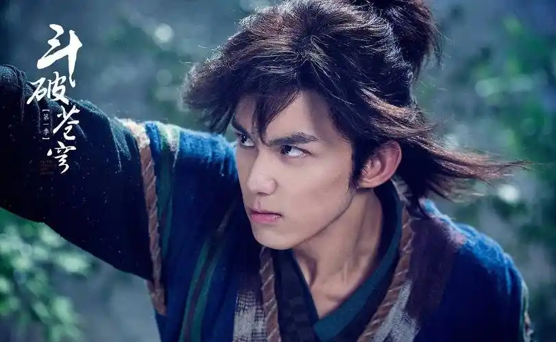 吴磊演过的电视剧,原来这些童年照都是他的小时候,你看过几部_剧中