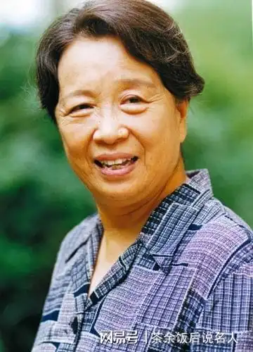 老戏骨李明启11岁父亲离世平凡丈夫是我一辈子的恩人