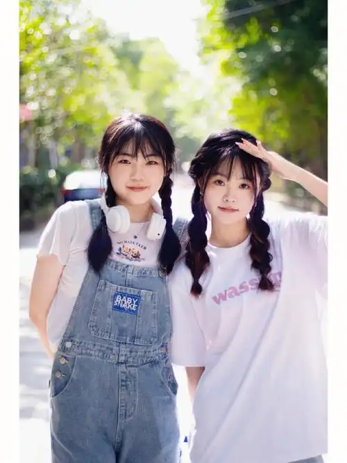 客片分享日系双人闺蜜写真