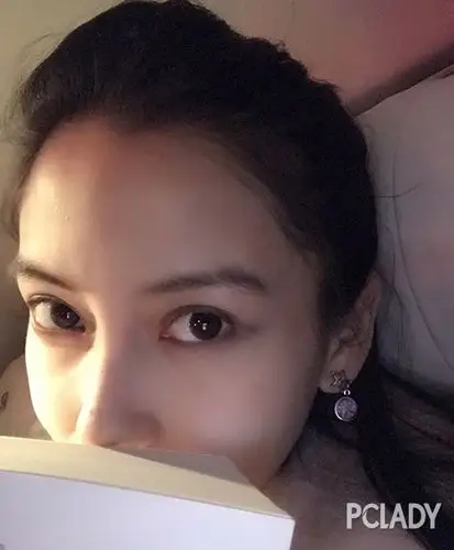 关悦董璇晒大肚孕照 怀孕皮肤变好无关生男生女