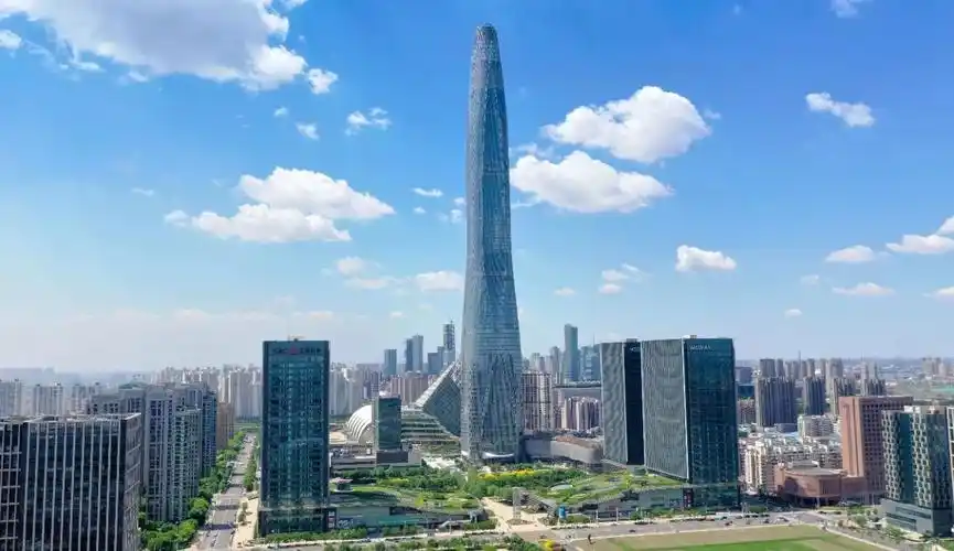 图片来源:天津市滨海新区融媒体中心加强产业人才引育如今,滨海新区信