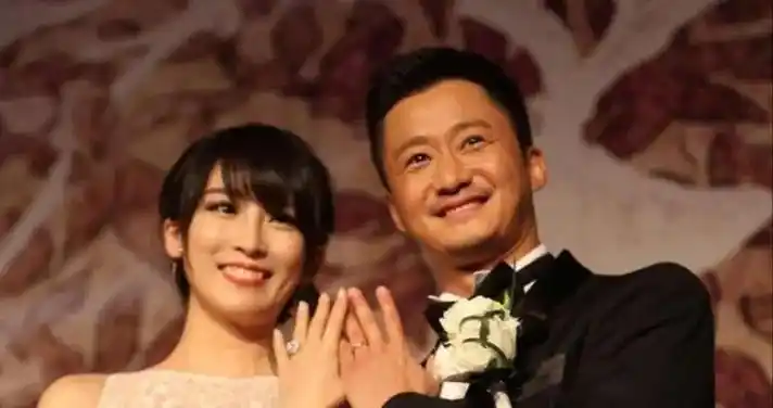 吴京被指暴力大男子主义谢楠无奈回应被劝离婚何炅曾深受其害