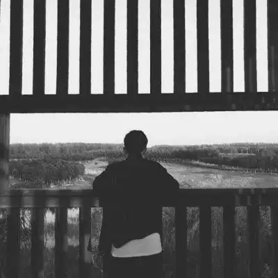 2021黑白情侣背影头像一人一张一男一女两张