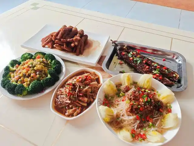 没有什么节日,能比做一桌家人爱吃的饭菜更实在的,圣诞快乐