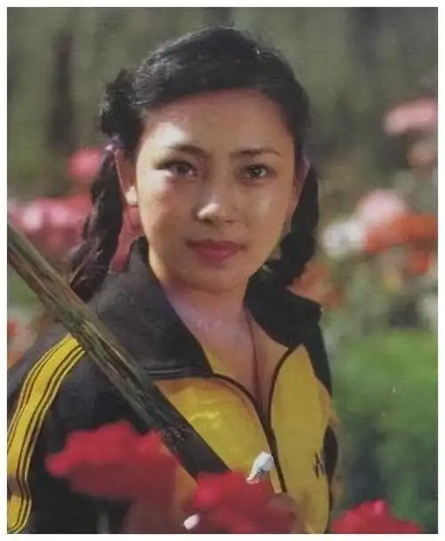 李连杰不及黄秋燕黄秋燕状态佳李连杰衰老无能为力