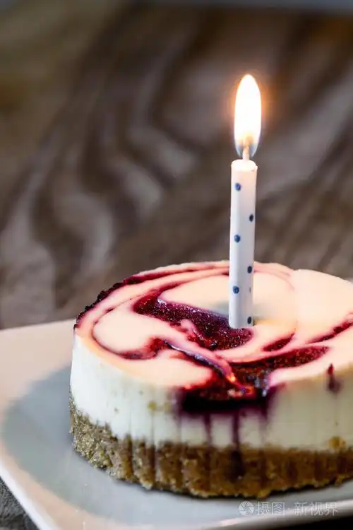 哈克贝利芝士蛋糕用一支蜡烛