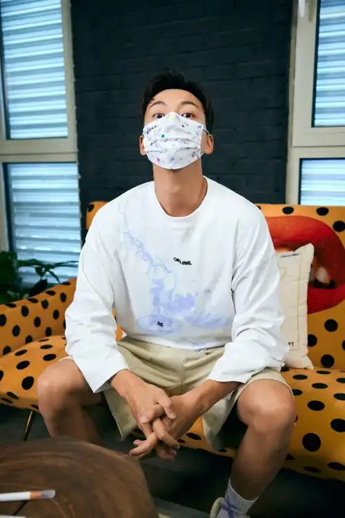 陈伟霆工作随拍