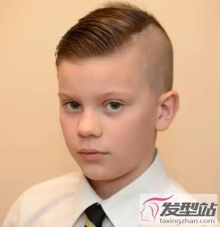 男童发型短发铲两边酷炫个性从小帅到大