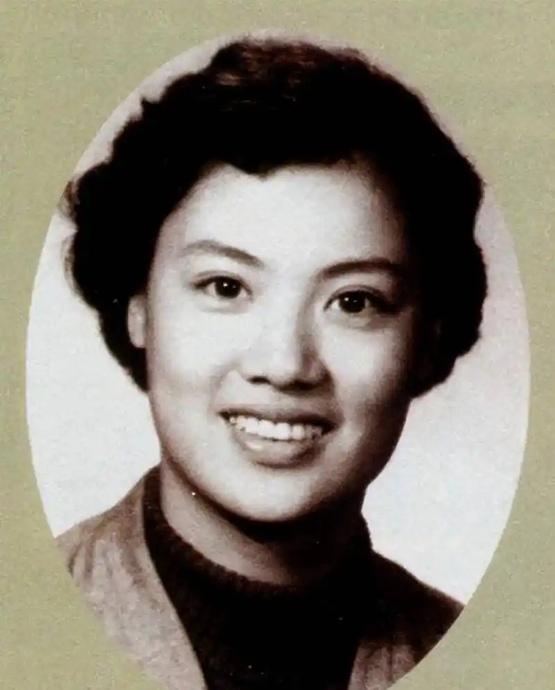 演员邓星:前男友是张铁林,前夫是汪嘉伟,如今却孤身一人