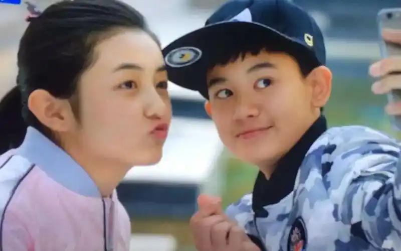 颜值高演技好小别离的男闺蜜张小宇刷屏了