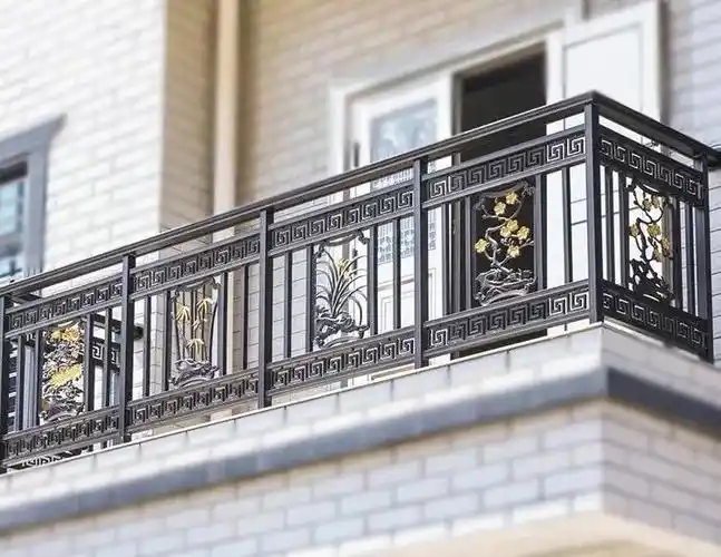 现在家庭装修的新宠,在不同的装修风格下,需要选择不同风格的阳台护栏