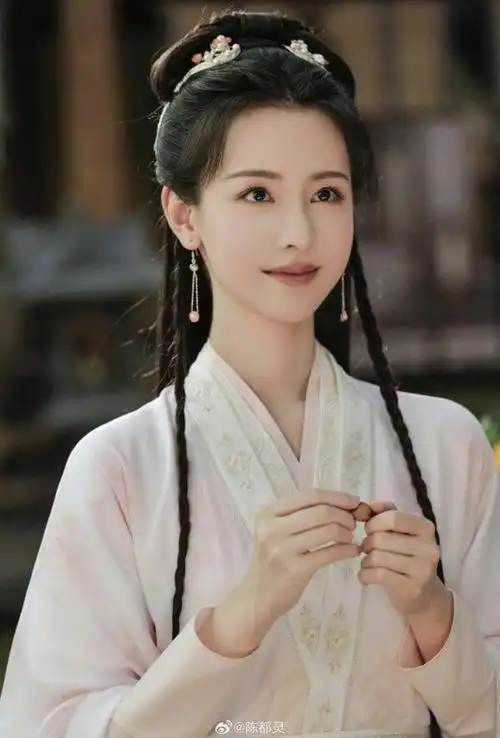 陈都灵演遍古装剧白月光云之羽长月烬明等等都有她