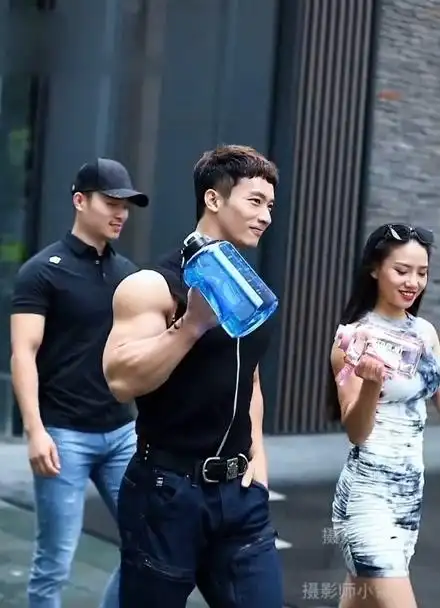 这样的身材是不是男人羡慕女人爱慕?