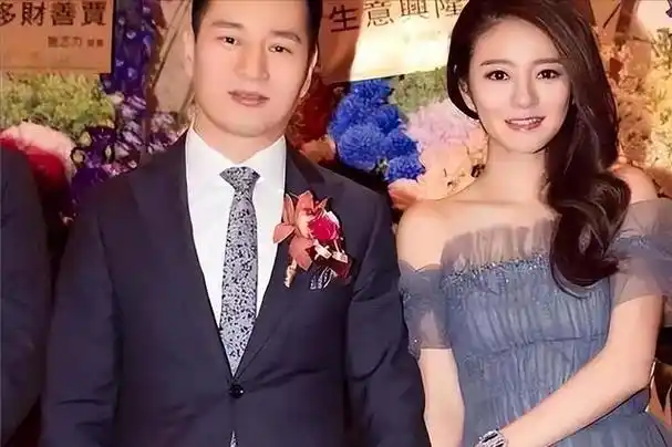 安以轩老公的事件成为了各大社交平台热搜榜的焦点.