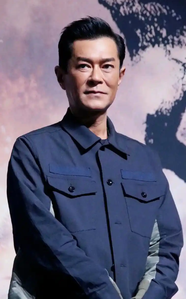 古天乐这个面部状态看着有点怪,是化错妆还是医美原因?