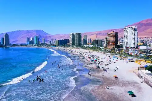 原创世界最旱极海滨城市百年只下两场雨加起来还不足15分钟