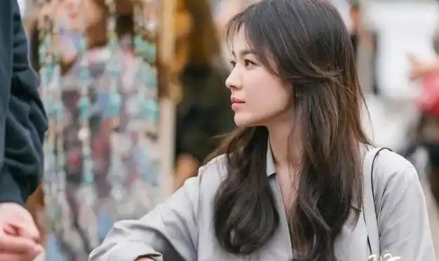 宋慧乔,要不还是换回八字刘海吧!