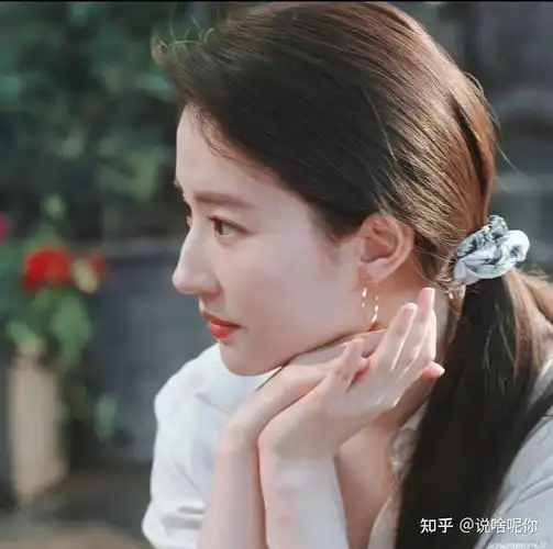 刘亦菲有哪些图适合做头像? - 知乎