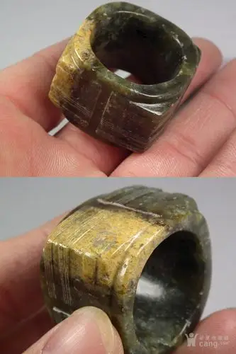 华夏古玩城 玉器 高古 > 良渚文化青玉带黄沁带工小玉琮 年代:新石器