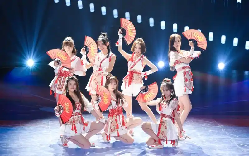 4ksing女团寄明月由央视国际频道向全世界播出cctv4环球综艺秀