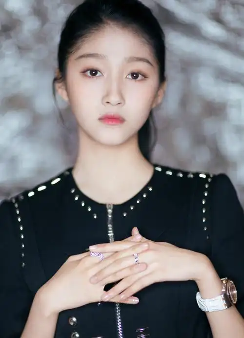 关晓彤双11晚会活动现场高清图片34