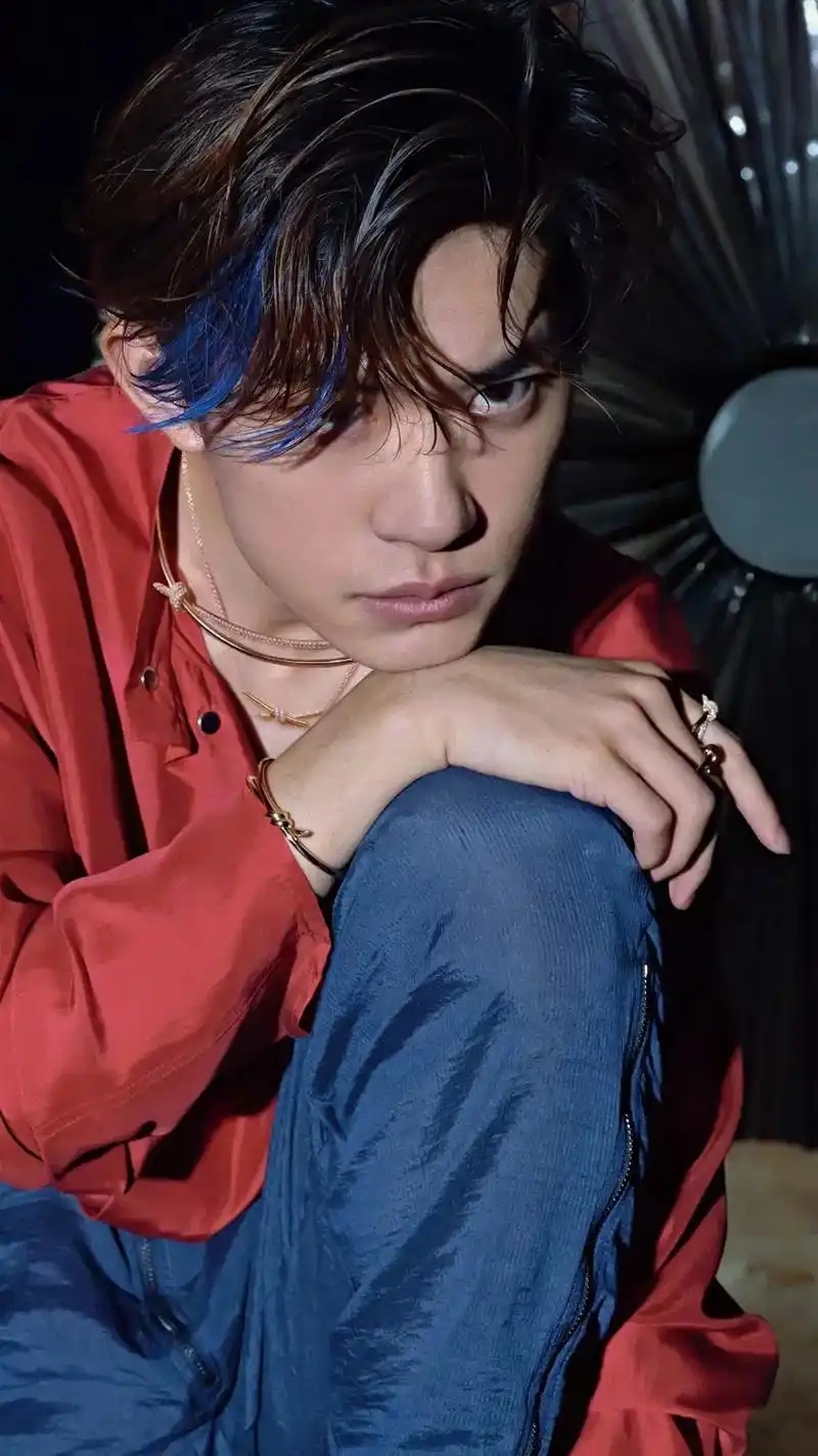 一个让我神魂颠倒的男人#易烊千玺#易烊千玺壁纸  - 抖音