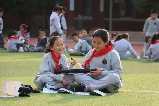 基于素养目标,落实学科实践,近期,私立济南齐鲁学校小学部开展"让教育