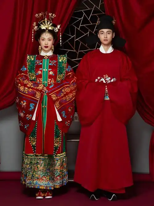 明制汉服婚服中式古装结婚花嫁新娘红色凤冠霞帔汉服