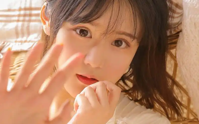 高清甜美女神美女图片-美女壁纸-高清美女图片-第6图-娟娟壁纸