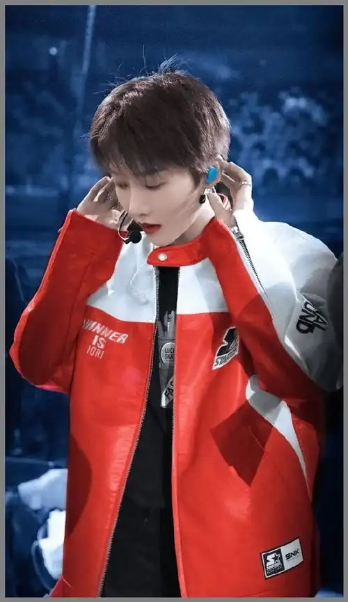 温柔与锋利并存的"少年感",来自于内在的力量!刘雨昕