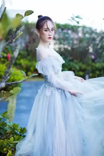 陈乔恩,曾经是偶像剧女王,《王子变青蛙》走红,《命中注定我爱你》破