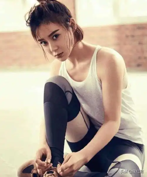 头条问答 - 女生一个月真的可以练出马甲线吗?(9个回答)