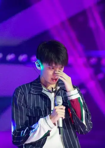 快男赵英博缺席踢馆赛 因其淘汰后情绪崩溃