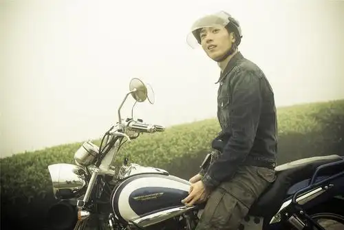 高清:《失孤》井柏然剧照 机车少年温暖返乡路