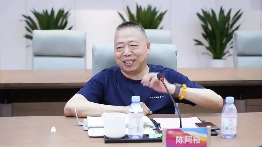 协会动态 | 我会丁志刚副会长带队考察喜临门家具股份有限公司