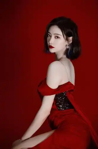 女明星的红裙惊艳造型,哪一个惊艳到了你?