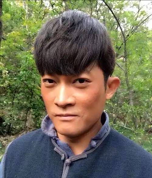 回顾杨志刚娶小师妹张静婚后钱都交给妻子管他过得如何了