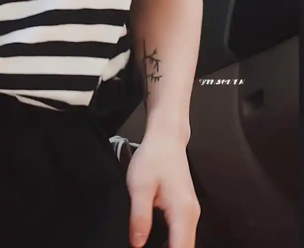 周震南身上也有纹身?得知背后的原因,网友:很催泪