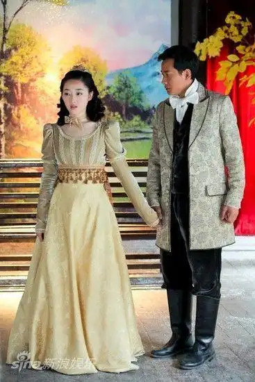 何晟铭(微博)等人主演的电视剧《被遗弃的秘密》(又名《藏心术》)