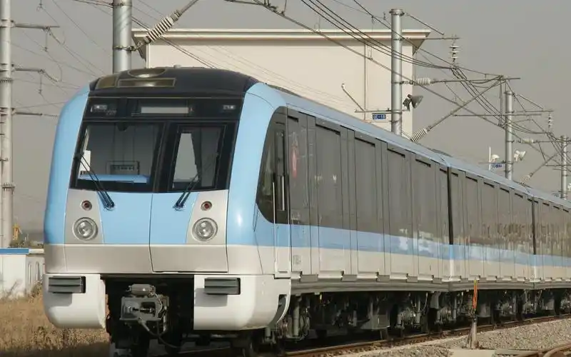 南京地铁一号线高架部分侧面展望侧面分段pov