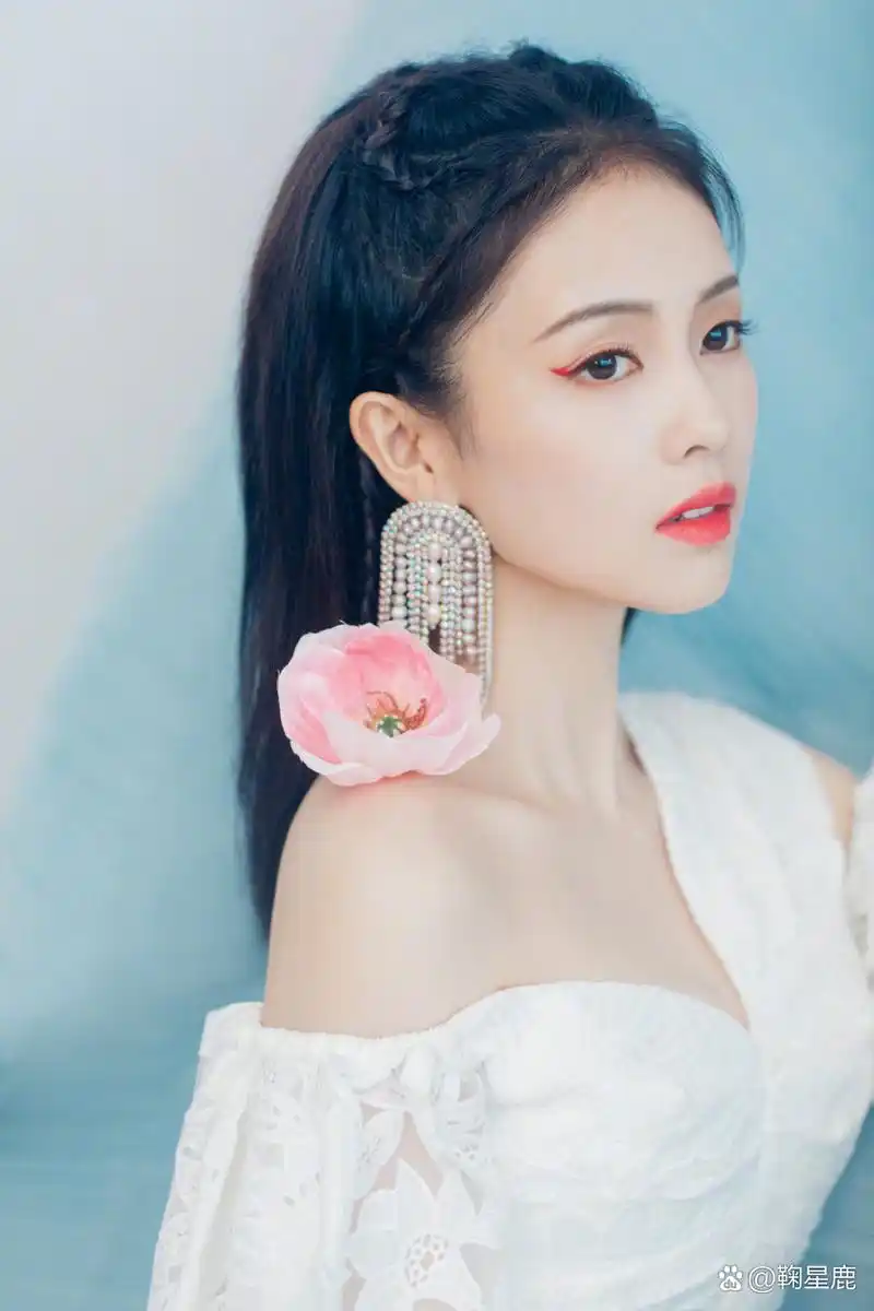 鞠婧祎白鹿同框#  我的女孩你很好95