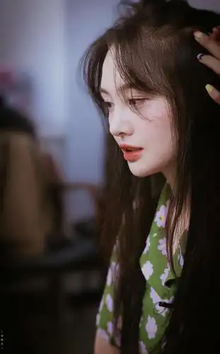 郑爽精美壁纸-图片7